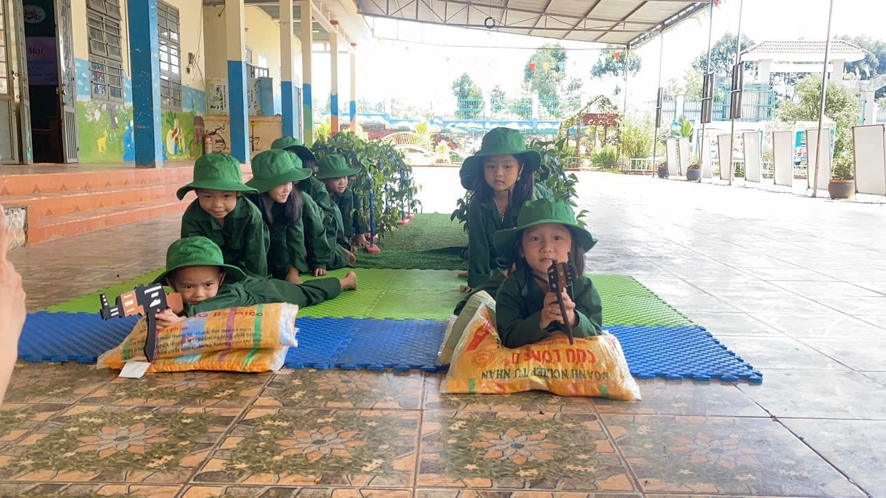 HOẠT ĐỘNG CHÀO MỪNG NGÀY GIẢI PHÓNG MIỀN NAM 30/4